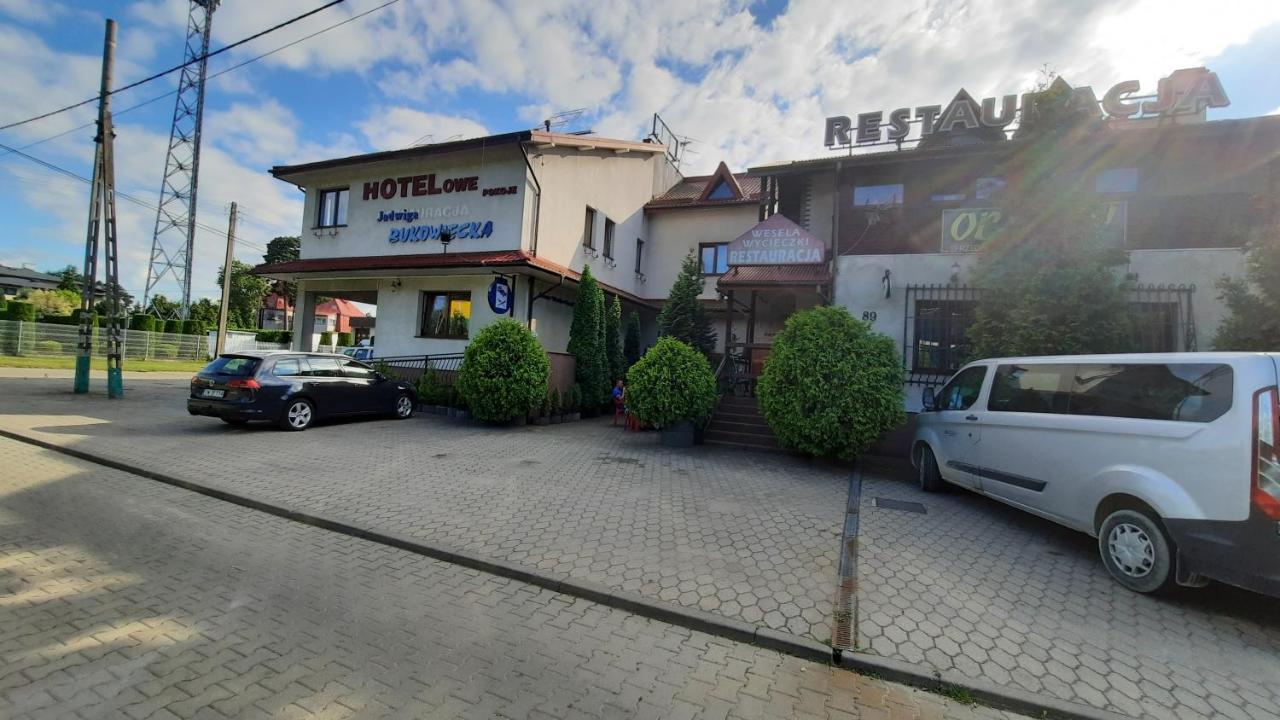 Hotelowe Pokoje J.Bukowiecka トゥシン エクステリア 写真